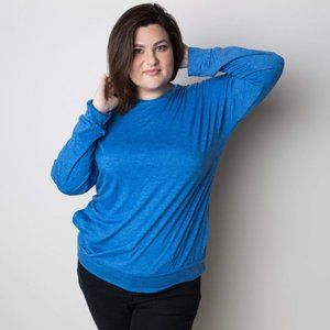 Long sleeve top in blue never worn